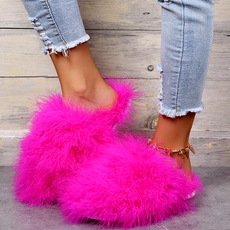 Women Fashion Trend 2025 - Women Luxury Fur Slippers 2025 New