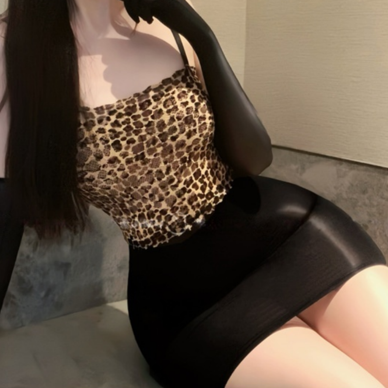 Suspender Dress Hot Temptation - огляд і ціна Printed Wrap Skirt