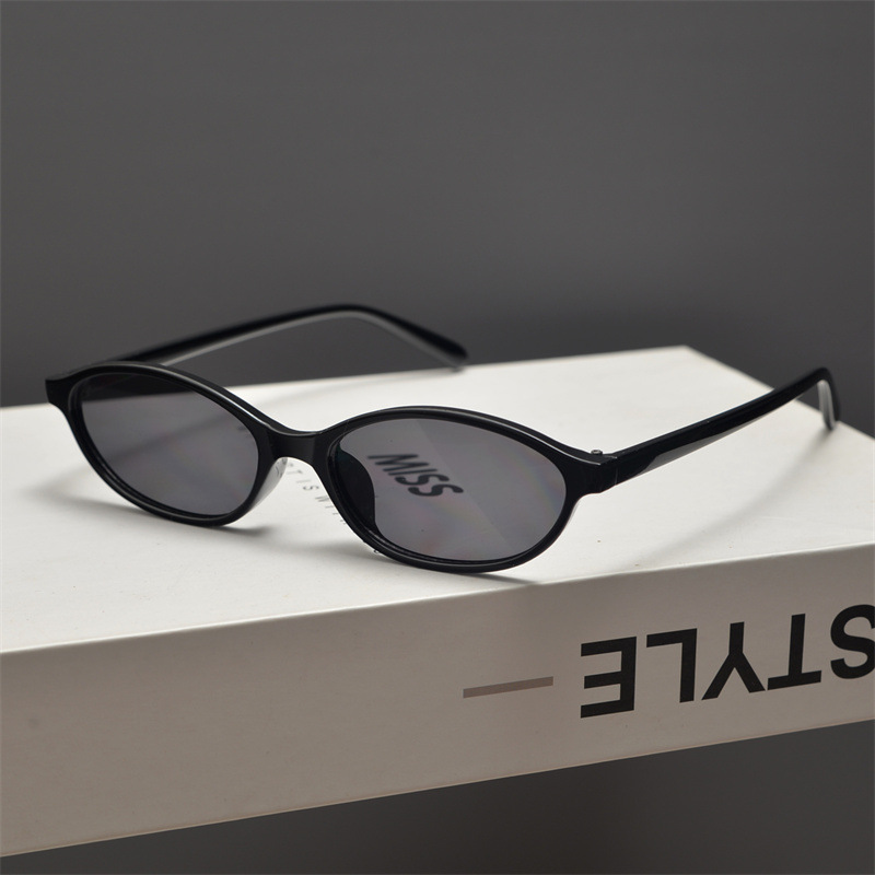 New Retro Oval Cat Eye Sunglas - огляд і ціна Women'S Fashion In The 90S