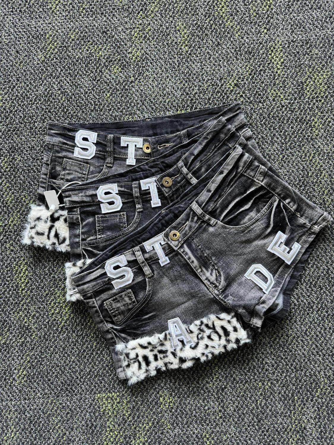 Y2k Embroidered Patch Denim Sh - огляд і ціна Women Fashion Jeans