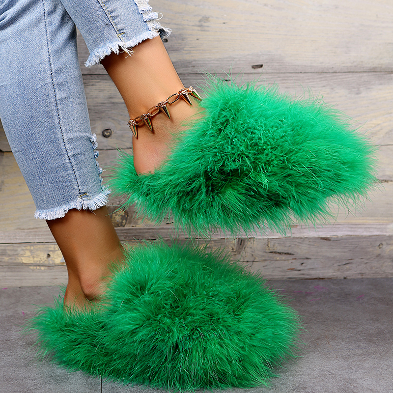 Women Luxury Fur Slippers 2025 - огляд і ціна Women Fashion Trend 2025